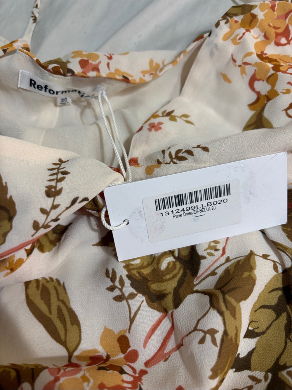 Reformation 
Pyper Dress ES-BELLA-20

107 - Picture 3 of 4